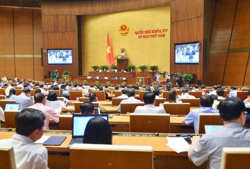 越南国会讨论《电子交易法修正案（草案）》 - ảnh 1