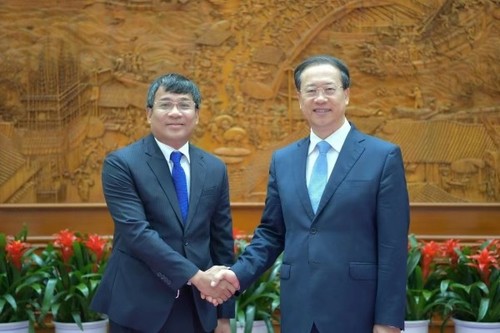  越南外交部常务副部长阮明武访华：讨论多项促进双边合作的重要内容 - ảnh 1