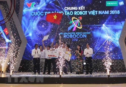  Concours national de Robocon 2018: L’université Lac Hông championne - ảnh 1