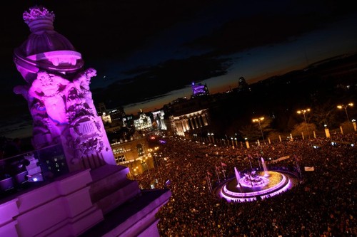 Espagne: grève féministe et manifestations massives pour le 8 mars - ảnh 1