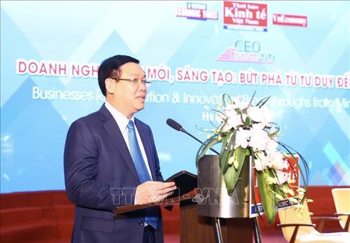 Le vice-PM Vuong Dinh Huê au Forum CEO 2019 - ảnh 1