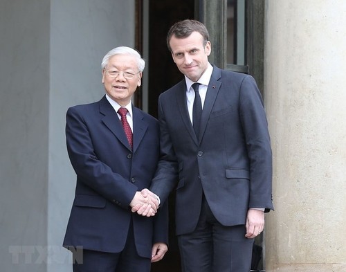 Fête nationale française : Message de félicitations de Nguyên Phu Trong à Emmanuel Macron - ảnh 1