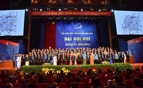 Clôture du 8e Congrès national de l'Union des jeunes vietnamiens  - ảnh 1