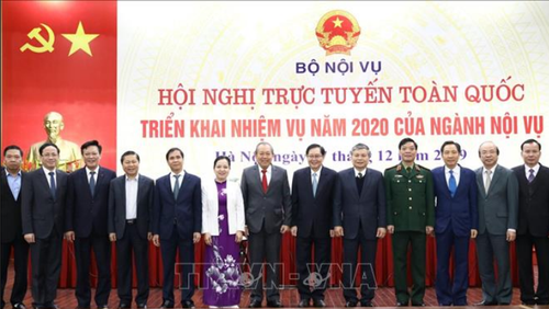 Truong Hoa Binh à la visio-conférence du ministère des Affaires intérieures. - ảnh 1