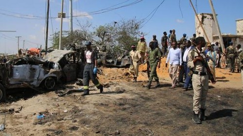 Somalie : la capitale Mogadiscio secouée par un attentat à la bombe - ảnh 1