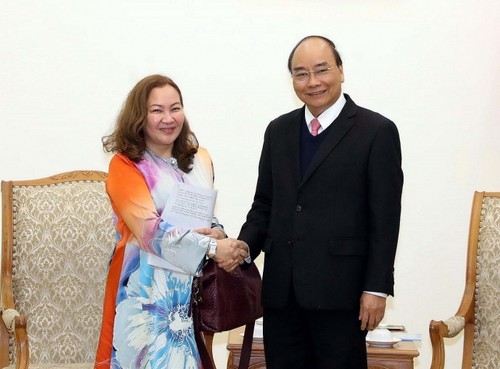 Nguyên Xuân Phuc reçoit les ambassadeurs de Malaisie et d'Arménie  - ảnh 1