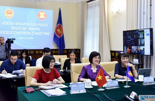 Visioconférence du groupe des femmes de l’ASEAN pour la paix - ảnh 1