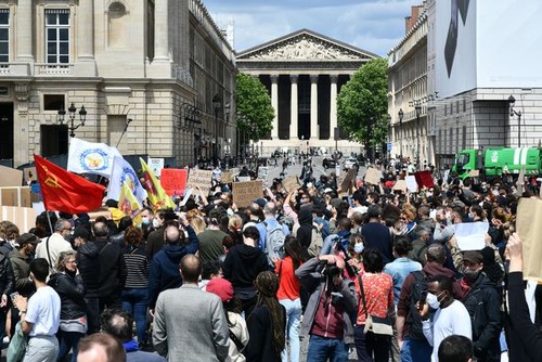 De Washington à Paris, mobilisation massive contre le racisme  - ảnh 6