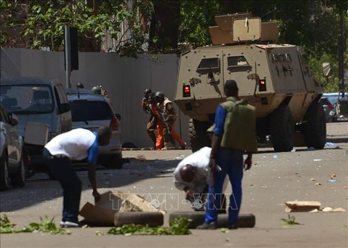 Burkina-Faso: Plus de 100 morts dans l’attaque la plus meurtrière du pays depuis 2015 - ảnh 1