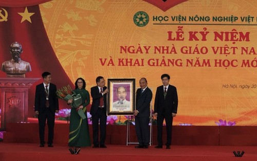Nguyên Xuân Phuc à l’ouverture de l’année universitaire de l’Académie d’agriculture du Vietnam - ảnh 1