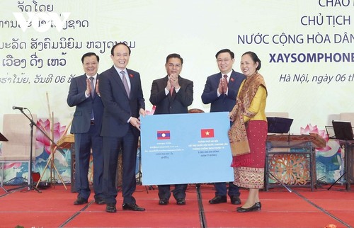 Réception offerte au président de l'Assemblée nationale laotienne - ảnh 1