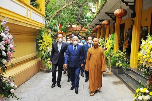 Vesak 2022: le président du Front de la Patrie du Vietnam félicite les bouddhistes - ảnh 1