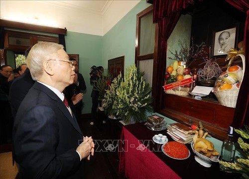 Nguyên Phu Trong rend hommage au président Hô Chi Minh - ảnh 1