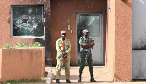 Niger: le régime militaire ordonne l'expulsion de l'ambassadeur de France - ảnh 1