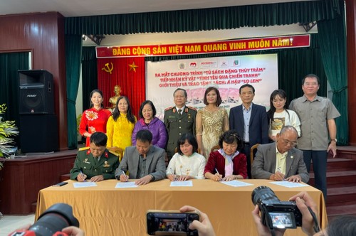Lancement du programme «Bibliothèque Dang Thùy Trâm», pour la période 2023-2025 - ảnh 1