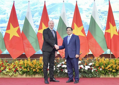 Entrevue entre Pham Minh Chinh et le président de l'Assemblée nationale bulgare - ảnh 1