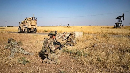 Les troupes américaines en Syrie visées par des missiles après une attaque en Jordanie - ảnh 1