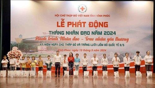 Lancement du mois de l’humanité 2024 à Vinh Phuc - ảnh 1