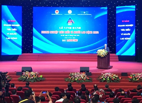 67 entreprises vietnamiennes récompensées pour leur engagement envers les travailleurs - ảnh 1