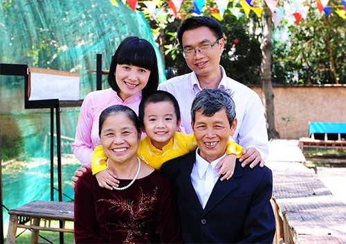 Research on traditional Vietnamese family in modern society - ảnh 1