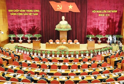 Results of Party Central Committee’s 5th plenary meeting applauded - ảnh 1