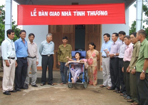 Agent Orange/Dioxin victims helped with rehabilitation services - ảnh 1