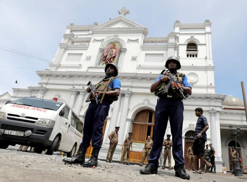 Easter Day bombs kill 138 in attacks on Sri Lankan churches, hotels - ảnh 1