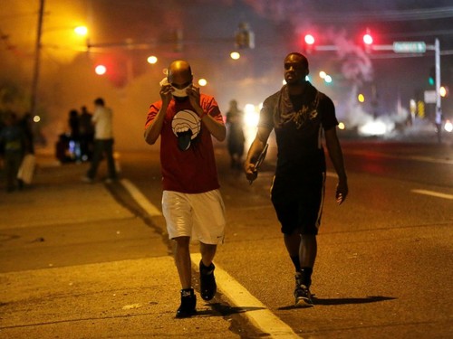 US strikes to tighten security in Ferguson - ảnh 1