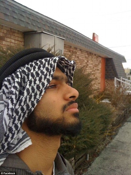 US teen arrested on his way to join Islamic State - ảnh 1