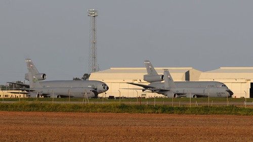US requests air bases use in Spain in Ebola combat - ảnh 1