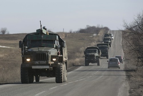 Separatists in Ukraine announce pullback of heavy weapons - ảnh 1