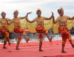 2015 Khmer Festival of Culture, Sports and Tourism opens - ảnh 1