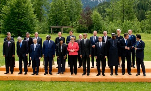 G7 set target for phasing out fossil fuels - ảnh 1