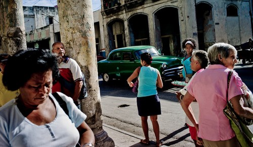 Cuba, US discuss easing embargo - ảnh 1