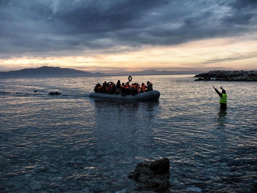 Hundreds of refugees have drowned in Mediterranean Sea - ảnh 1