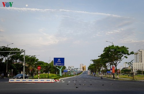Vibrant Da Nang city turns quiet amid COVID -19  - ảnh 5