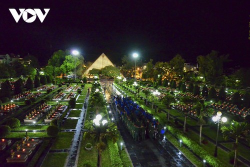 Heroic martyrs honored nationwide - ảnh 1