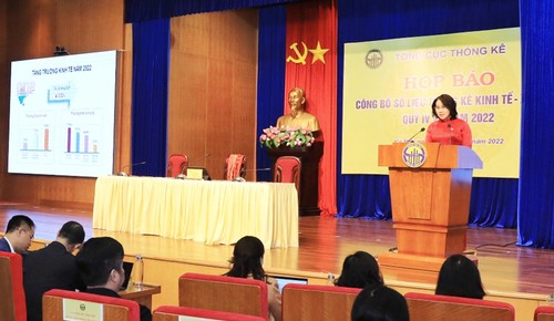 Vietnam's 8% GDP growth hits 12-year high in 2022 - ảnh 1