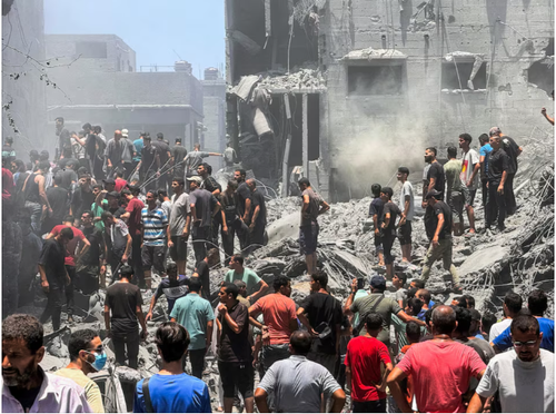 Israeli strikes kill at least 42 in Gaza, enclave's government media office says - ảnh 1