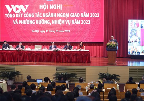 ​PM Pham Minh Chinh: Instansi Diplomatik Berfokus pada Mengembangkan Peran Pelopor dari Urusan Luar Negeri - ảnh 1