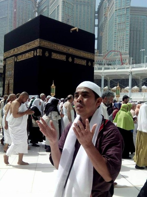 Menunaikan Ibadah Haji: Tetes Air Mata yang Bahagia dari Umat Islam Indonesia - ảnh 2