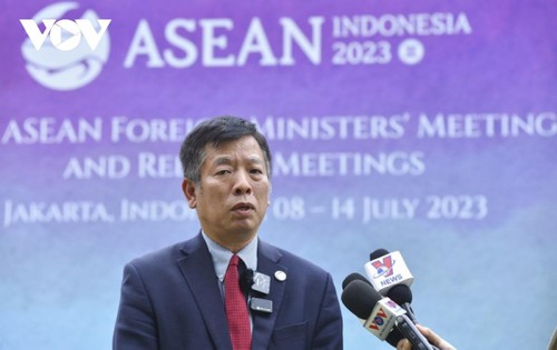 ASEAN-Episentrum Pertumbuhan dengan Solidaritas, Stabilitas, Dialog dan Perdamaian - ảnh 4