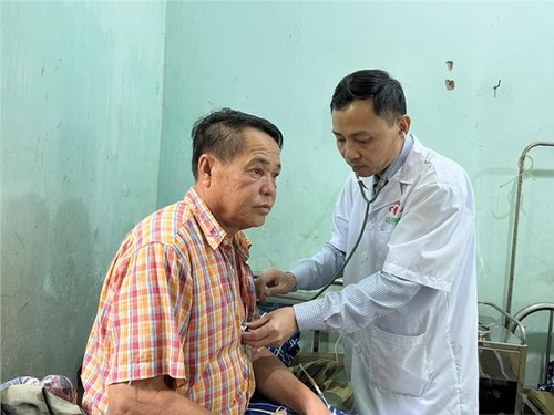 Klinik Gabungan Militer - Sipil Thong Pe: Rumah Persahabatan Daerah Perbatasan Laos-Vietnam - ảnh 2