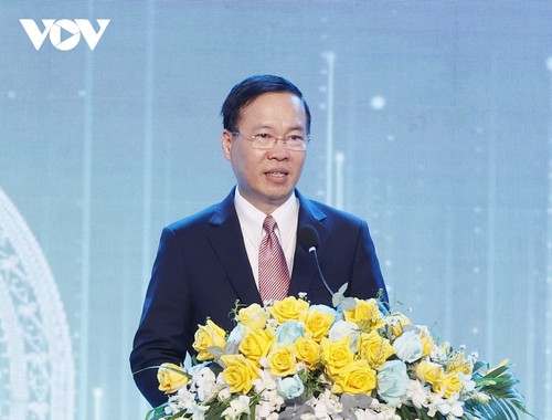 Presiden Vietnam, Vo Van Thuong Hadiri Upacara Peringatan HUT ke-10 VSIP Quang Ngai - ảnh 1