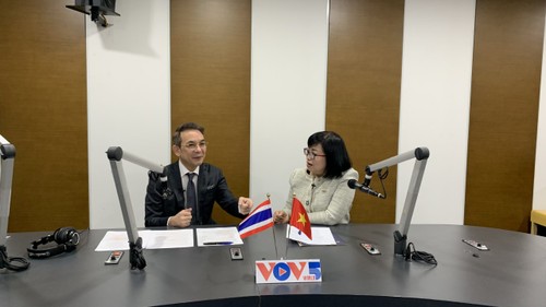 Vietnam-Thailand Menuju ke Peningkatan Hubungan Kemitraan Strategis Komprehensif pada tahun 2024 - ảnh 1