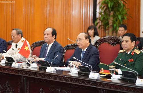 Thủ tướng Nguyễn Xuân Phúc đón, hội đàm với Thủ tướng Malaysia - ảnh 8