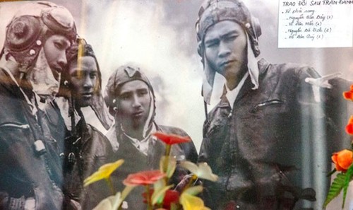 전설적인 응우옌 반 바이 조종사에 대해 잊을 수 없는 이야기 - ảnh 1