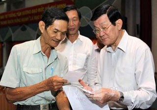  Staatspräsident trifft Wähler in Ho Chi Minh Stadt - ảnh 1