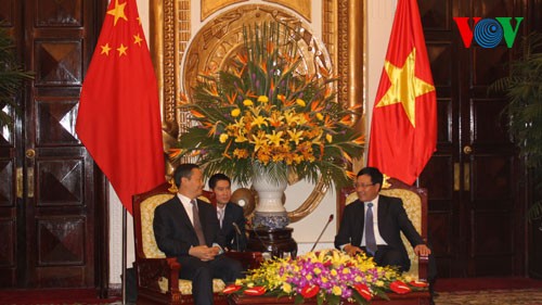 Außenminister Pham Binh Minh empfängt den Parteisekretär des autonomen Gebietes Guangxi Zhuang - ảnh 1