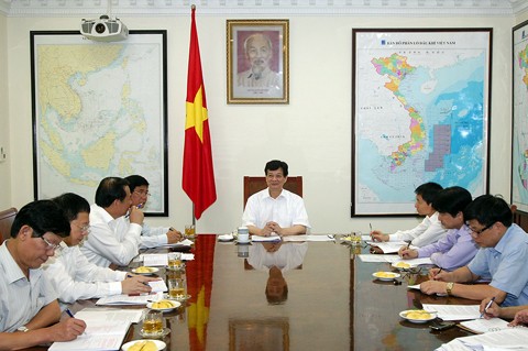 Premierminister Nguyen Tan Dung tagt mit Verwalter der Provinz Hai Duong - ảnh 1